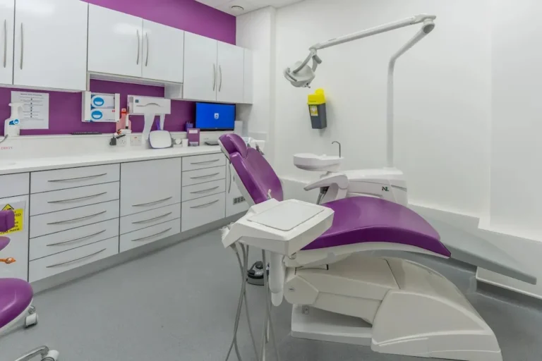 guildford Smiles Denatl Clinic Room for Patient